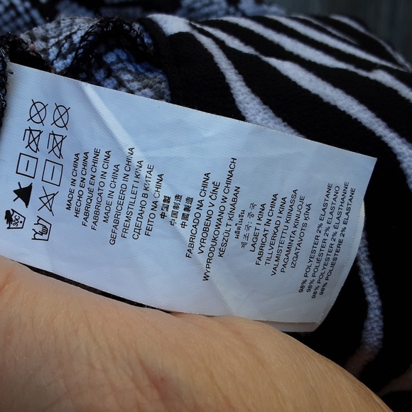 Michael Michael Kors black grey & white blouse size extra small - Picture 9 of 9